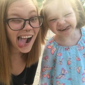 Meet your Posher, Liz